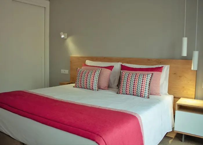 Cardeal & 4* Distrikt Faro