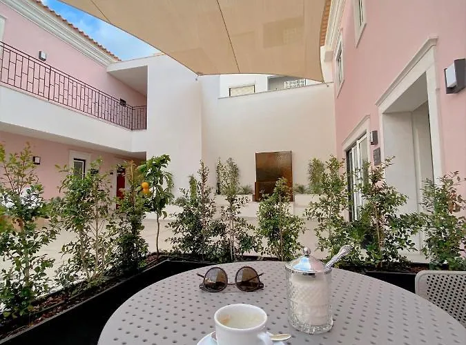 Aparthotel Cardeal &
