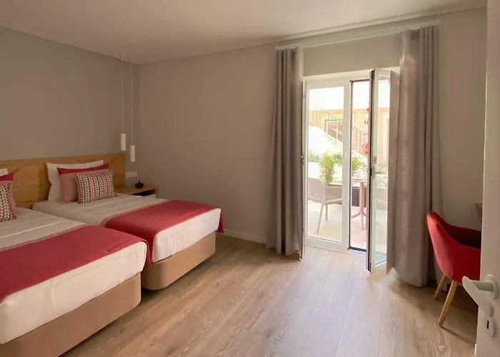 Aparthotel Cardeal & 4*