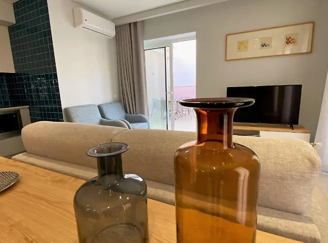 Aparthotel Cardeal & 4*